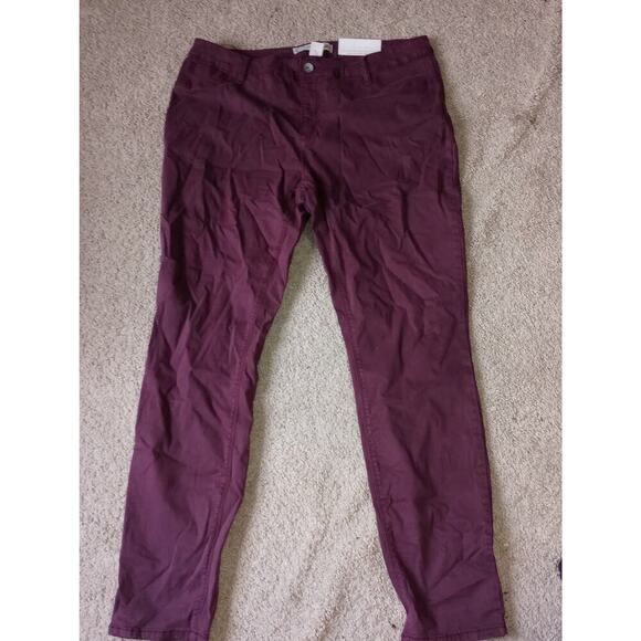 Cato NWT Burgundy Pants 16 Super Skinny - Picture 1 of 4